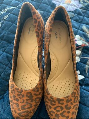 Clarks Leopard Print Suede Heels - Brown/Tan
